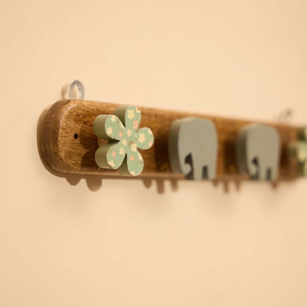 Bloom Tusker Cloth Hanger - Aadmom 